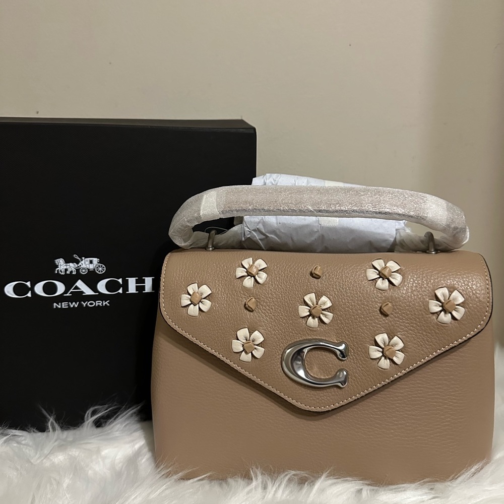 ❌❌SOLD❌❌Coach Tammie